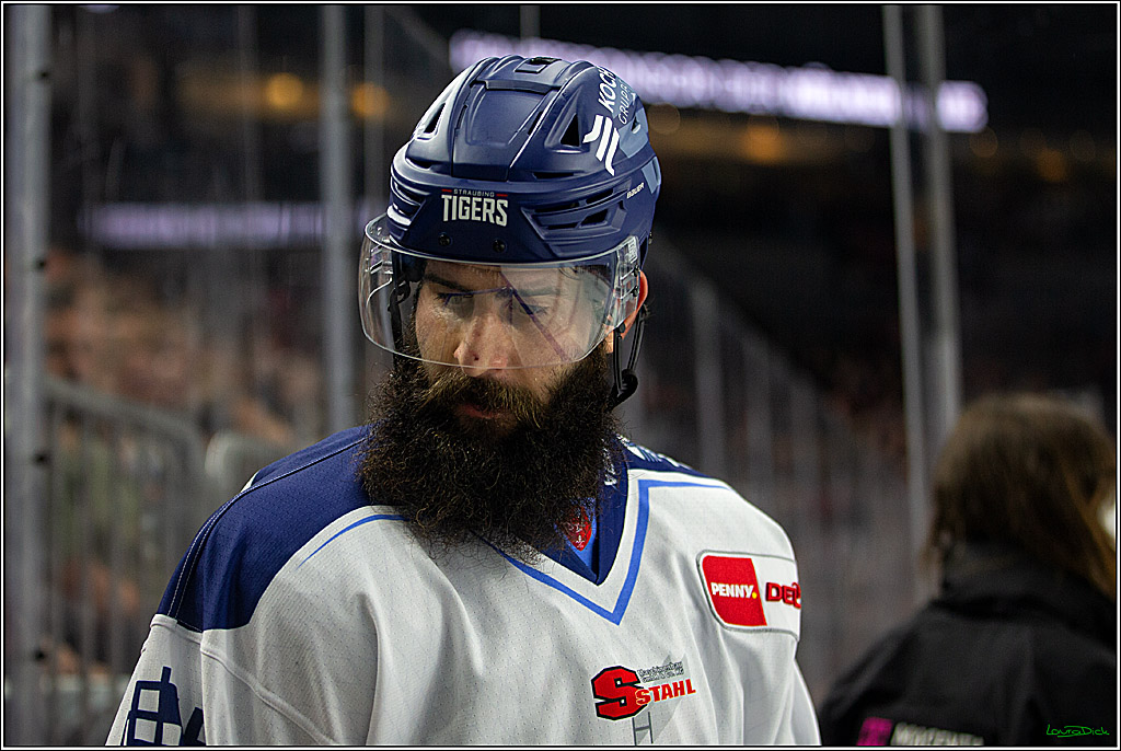 PENNY DEL; Koelner Haie- Straubing Tigers; Koeln, 09.10.2022